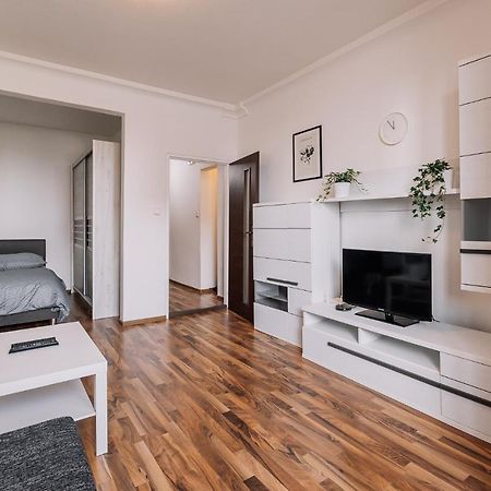 Cozy Apartment In Ruzinov Bratislava Dış mekan fotoğraf